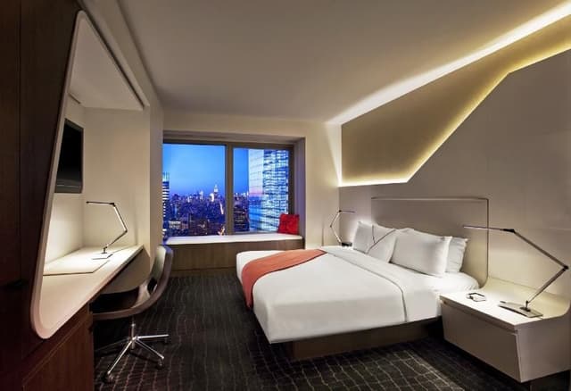 DOUBLE KING SIZE BED