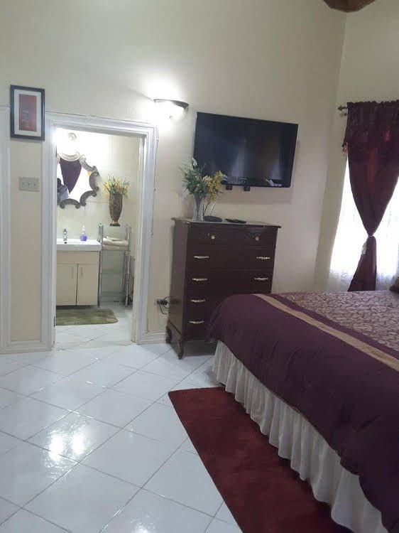Cazwin Villas0