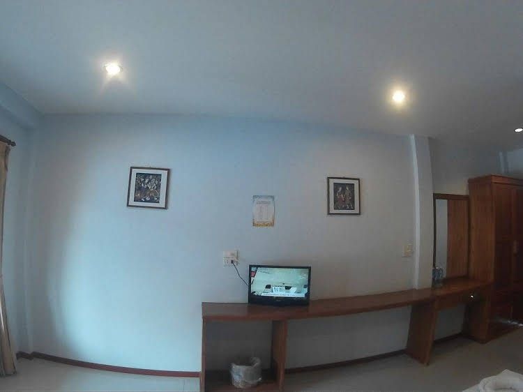 ลิตเติ้ล พาราไดซ์ หาดริ้น เกาะพะงัน (Little Paradise Haad Rin Koh Phangan)2