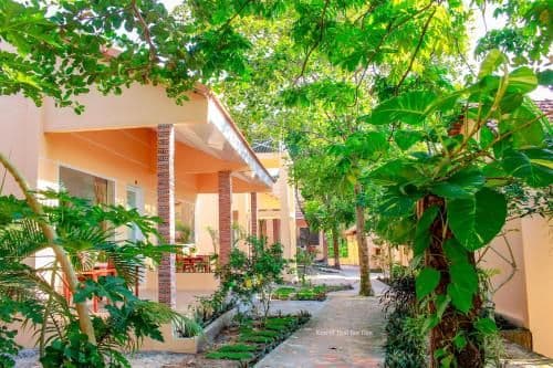 Bungalow with Garden View