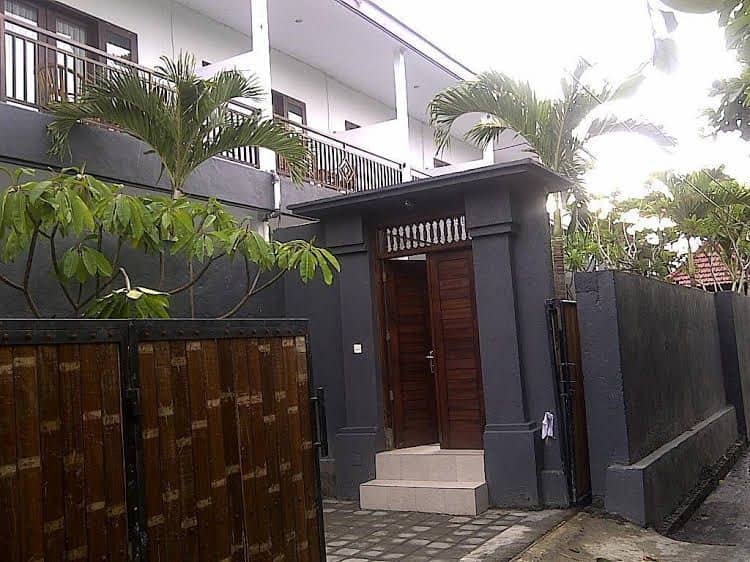 U House U House