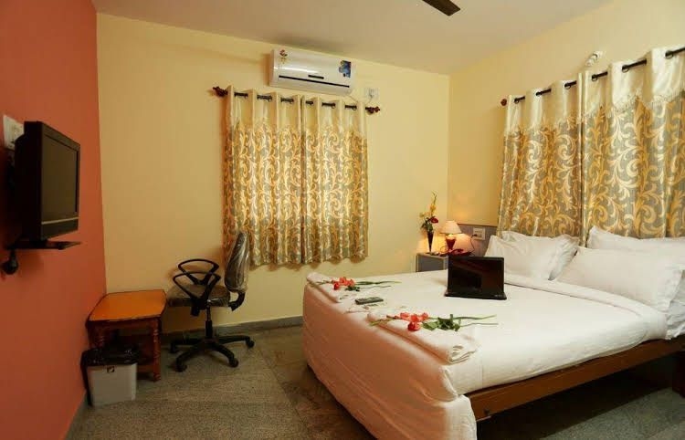 Ample Inn4