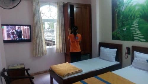 Basic Triple Room with Shared Bathroom