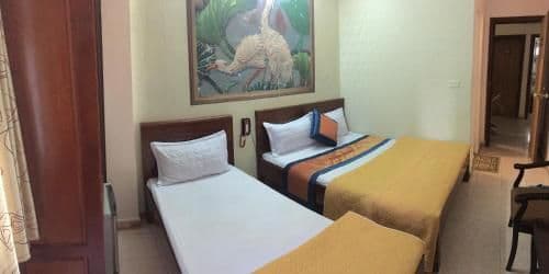 Basic Triple Room with Shared Bathroom