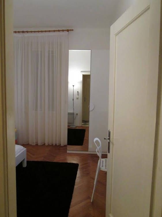 St. Lazarus Room0