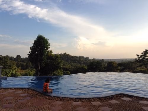 Ratanak Resort2