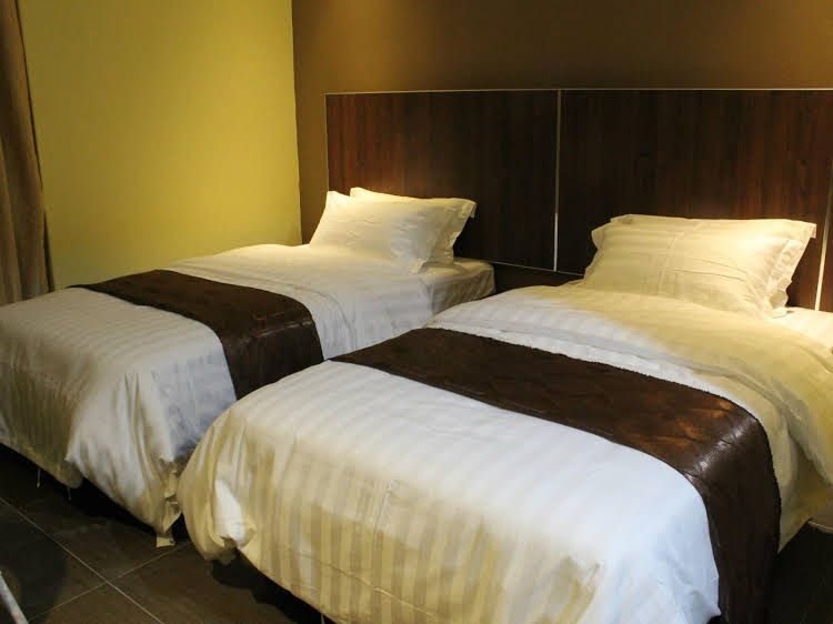 Hotel Eastana1