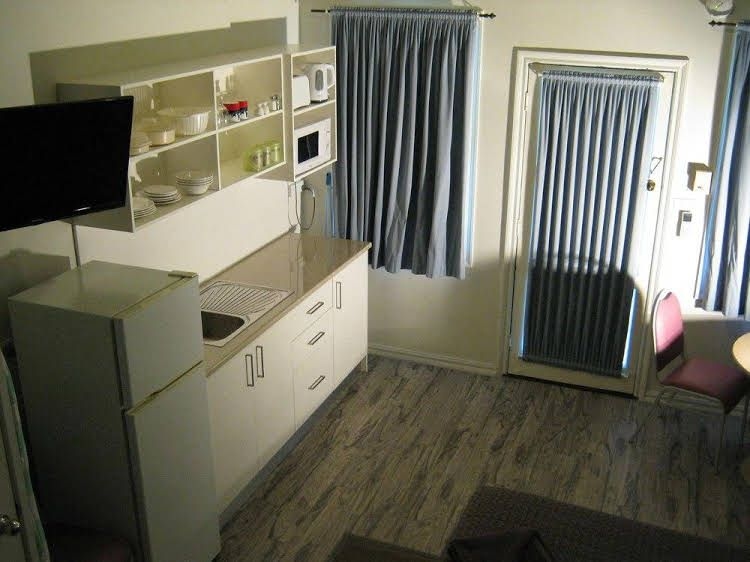 Canberra Avenue Villas4