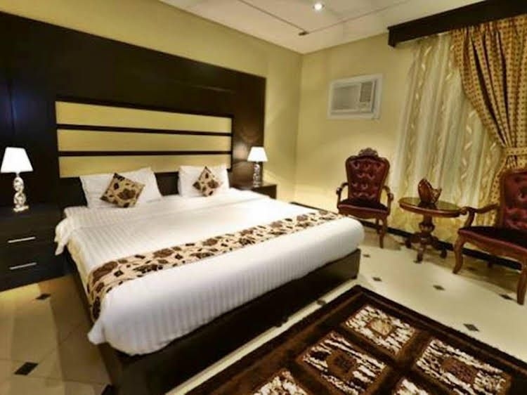 Hotelier Al Izdehar4