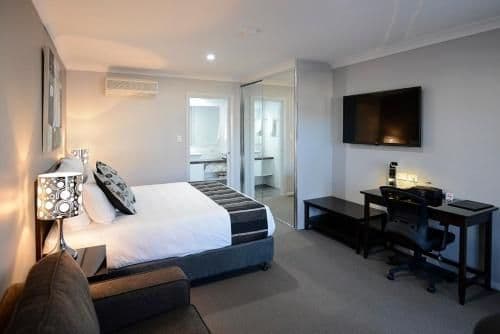 Executive King Room with Spa Bath