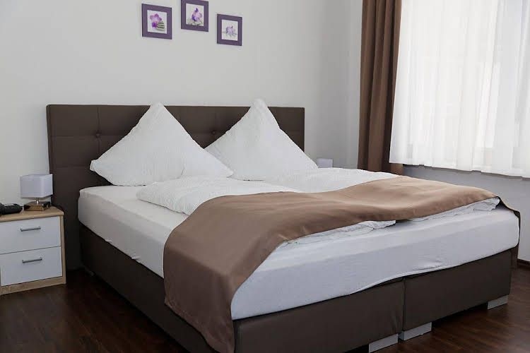 Hotel Huttl4