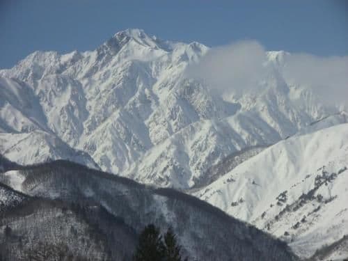 Apartment with Mountain View-1