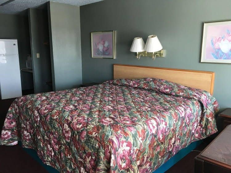 The Bolivar Inn0