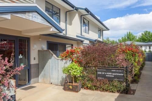 Two-Bedroom Apartment - Split Level