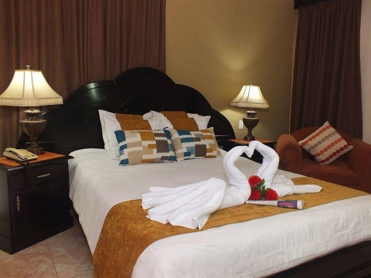 Hotel Puerta del Sol4