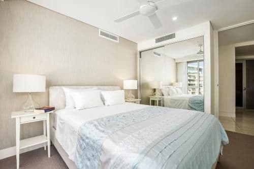 Deluxe Three-Bedroom Apartment