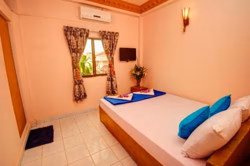 Single Room with Fan