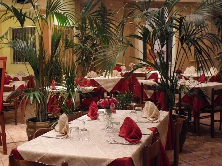 Hotel La Rosetta0