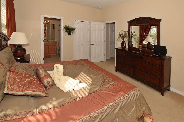 Orlando Dream Vacation Homes3