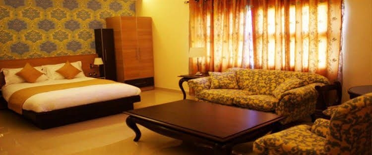 Home Suites Hotel2