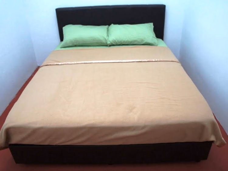 Red Guesthouse3