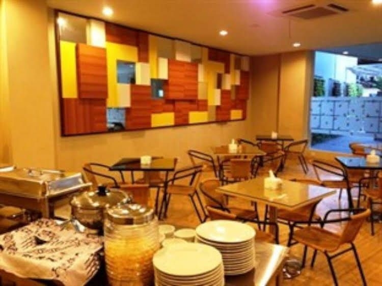 โรงแรม นิว จอกลัต (Hotel New Coklat)3