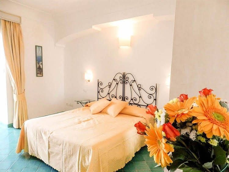 Bacio del Sole B&B Positano2