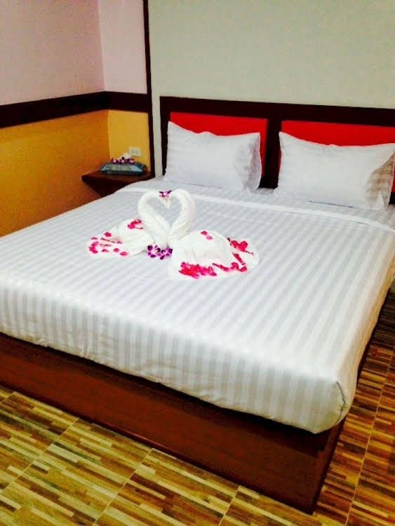 Airport Phuket Garden Resort4