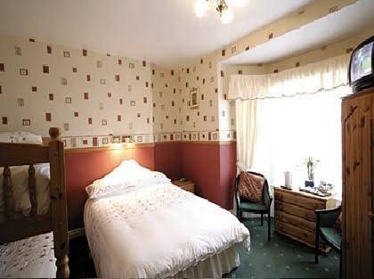 The Stuart House0