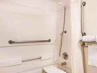 Baymont Inn & Suites2