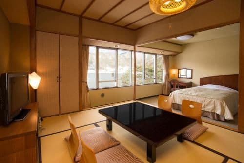 Standard Room with Tatami Area and Lake View - Smoking