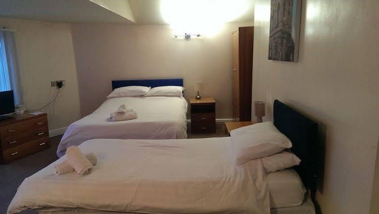 The Huddersfield Hotel4