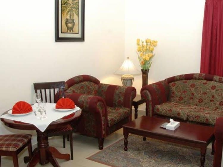 Al Reem Hotel Apartments1