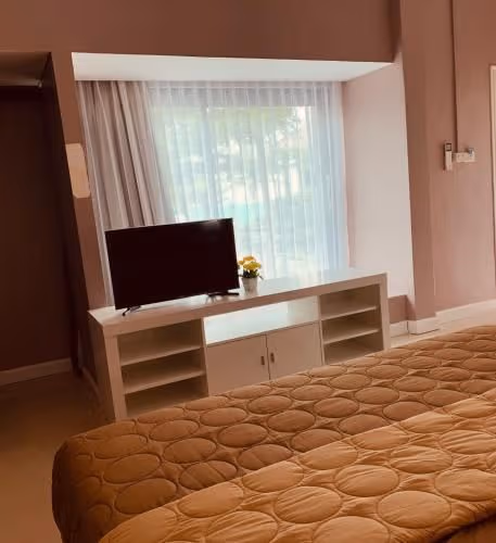 Deluxe Double Room with Side Sea View