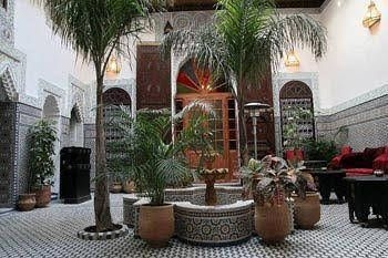 Riad Naila1