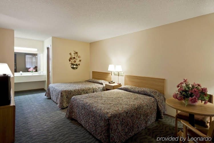 Travelers Inn3