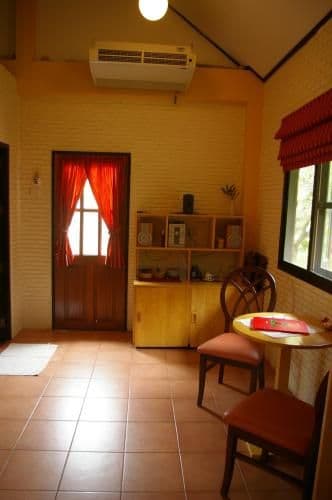 Bungalow with King size bed