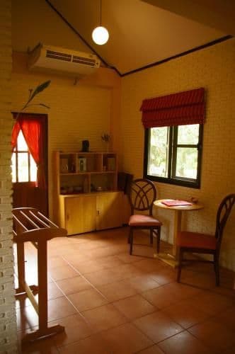 Bungalow with King size bed