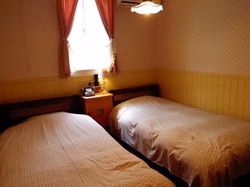 Twin Room with Shared Bathroom