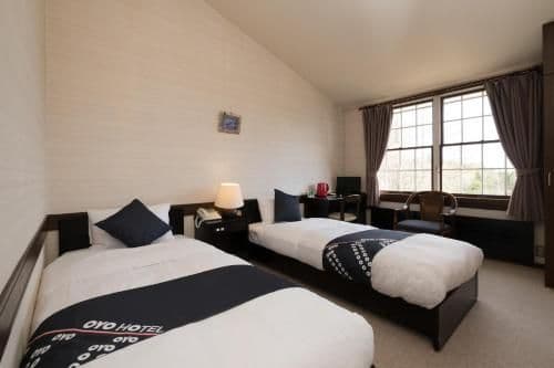Twin Room with Private Bathroom