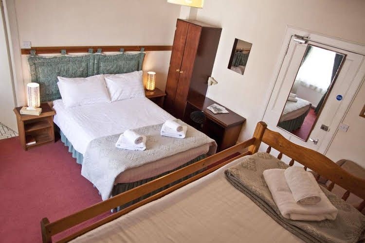 Buccleuch Arms Hotel2