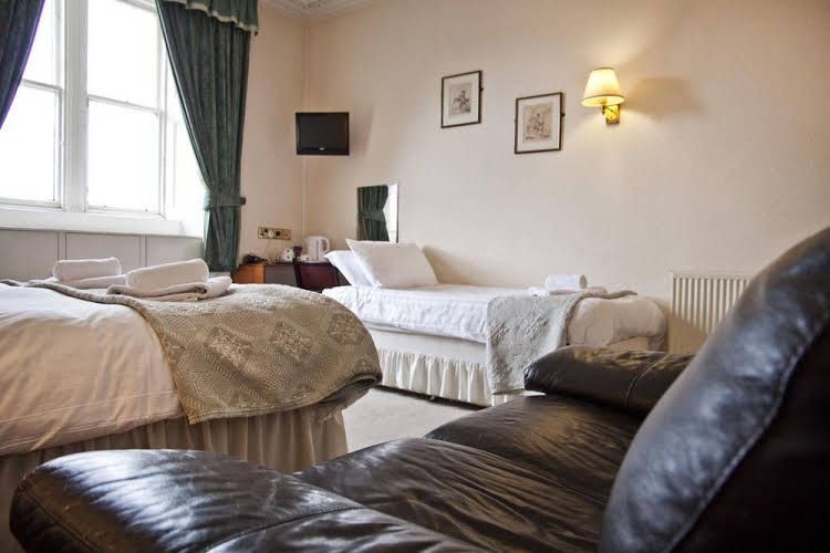 Buccleuch Arms Hotel0