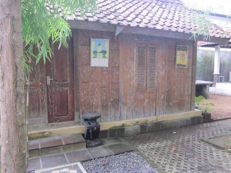 โรงแรมเออร์เบินวิว วายัน แมนชั่น โรงแรมเออร์เบินวิว วายัน แมนชั่น
