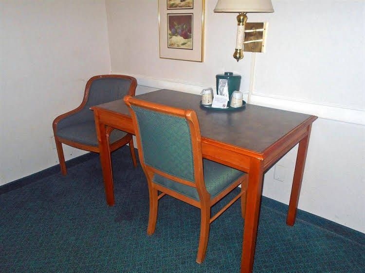 Motel 6 Jacksonville3