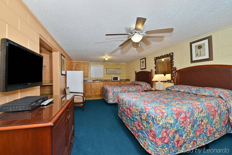 American Inn & Suites - Savannah / Garden City2