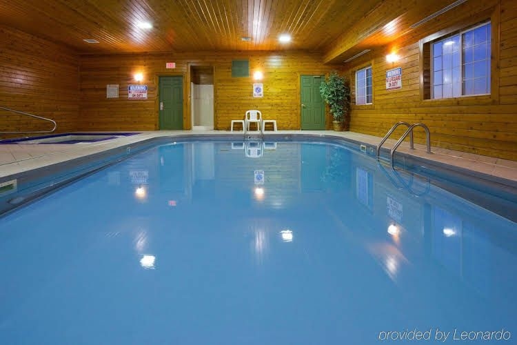 Country Inn & Suites by Carlson Watertown2