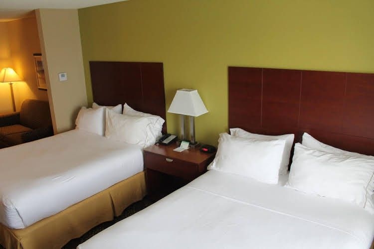 Holiday Inn Express Hotel & Suites Starkville2