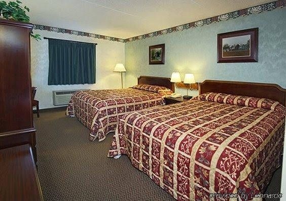 Bird-in-Hand Family Inn2