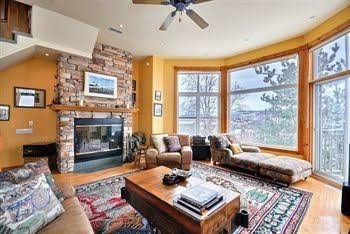Le Boise by Tremblant Sunstar1