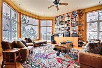 Le Boise by Tremblant Sunstar4